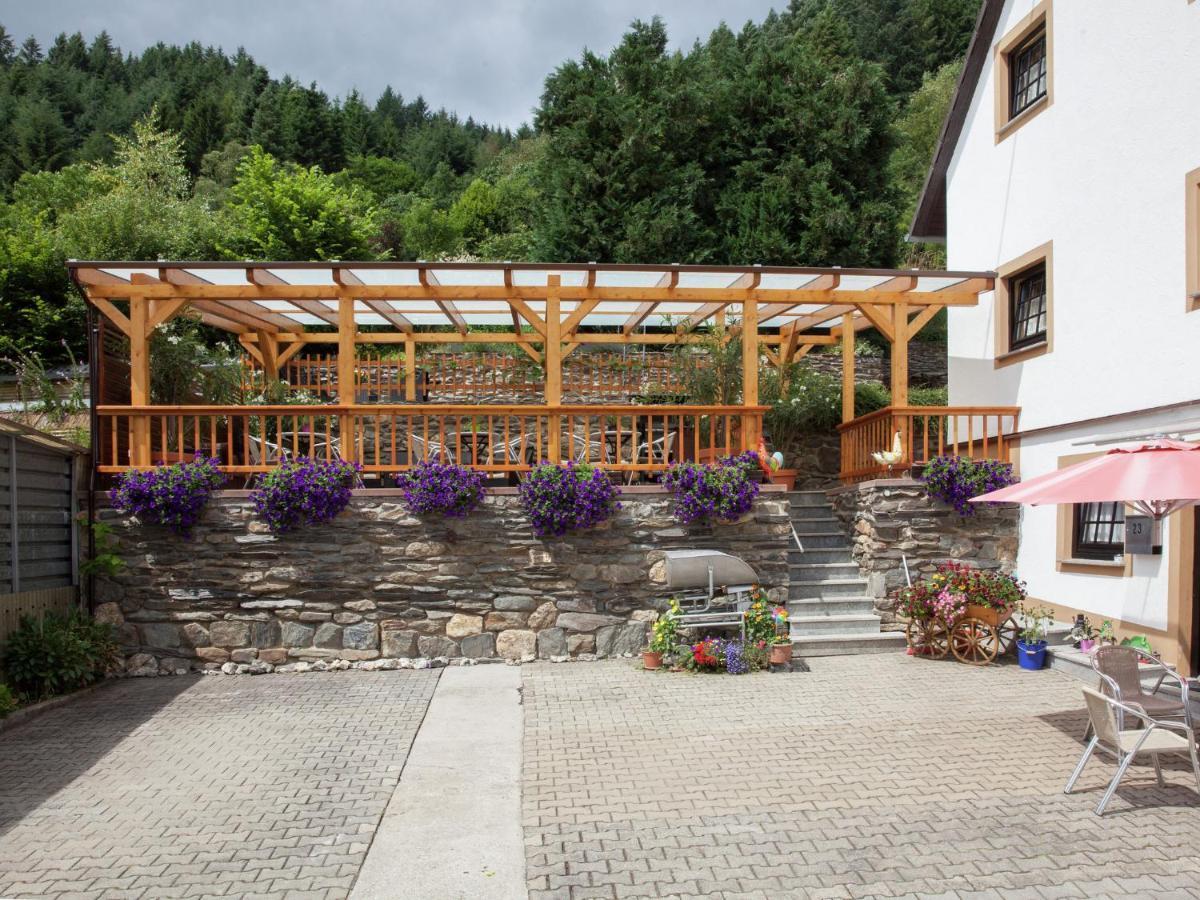 Lavish Apartment In Merschbach Near The Forest Luaran gambar