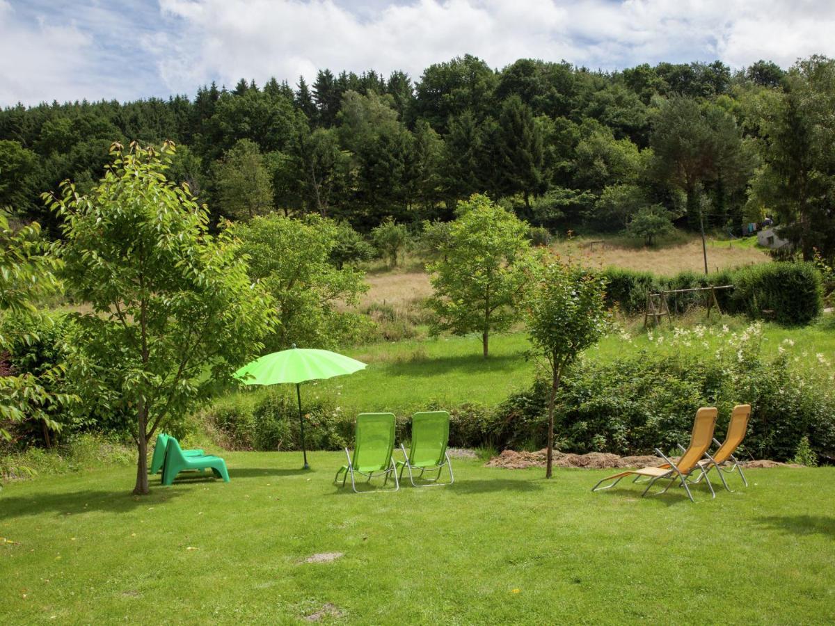 Lavish Apartment In Merschbach Near The Forest Bilik gambar